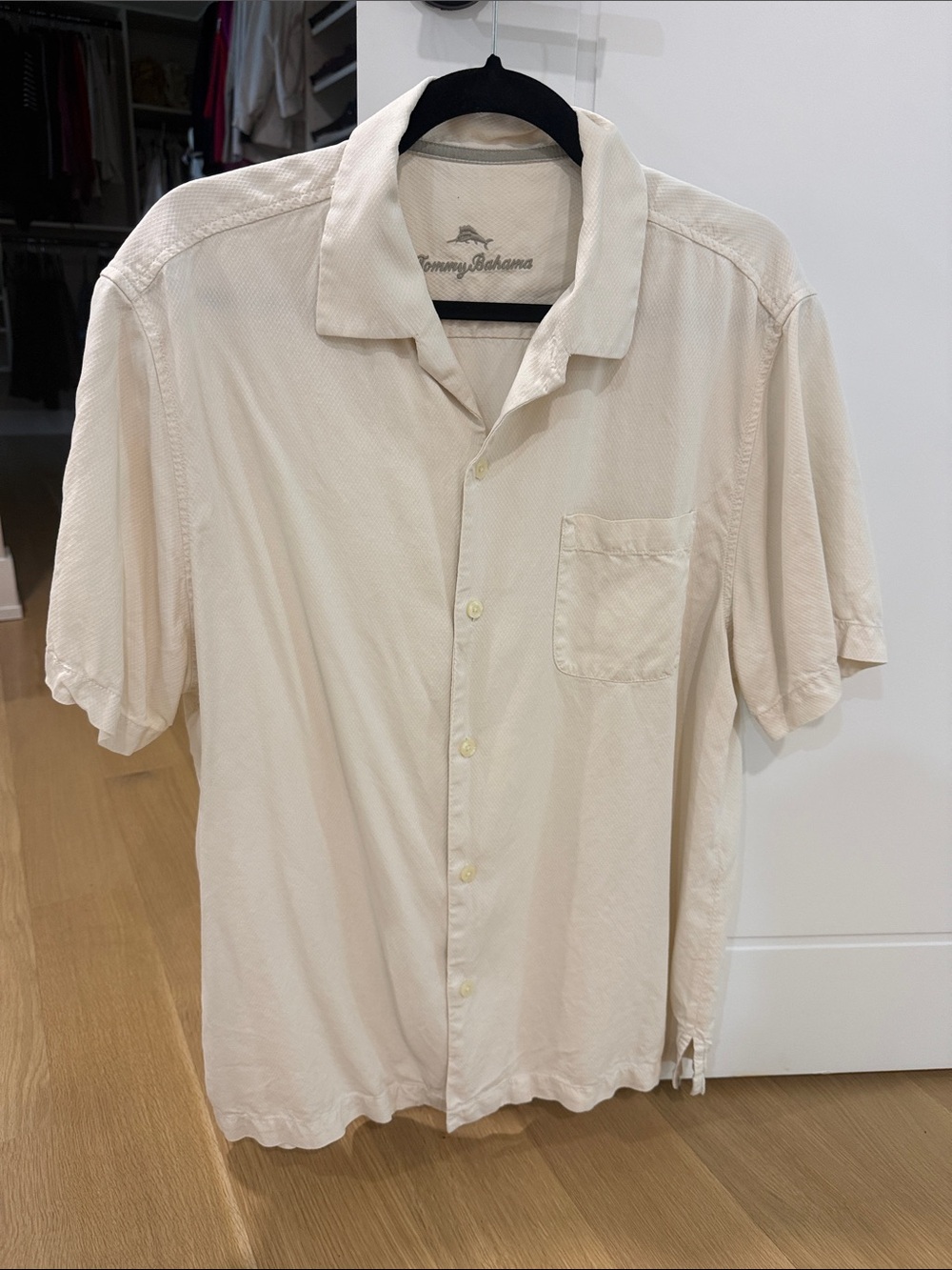 Tommy Bahama Men's Light Cream Short-Sleeve Button-Down Shirt